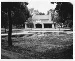 Link to Image Titled: Lily Pond and Park Villa in North Riverside Park