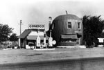 Link to Image Titled: Red Apple Grocery and Conoco Station 
